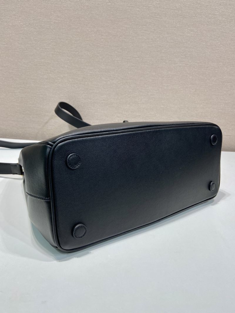 Pra*a top handle bags